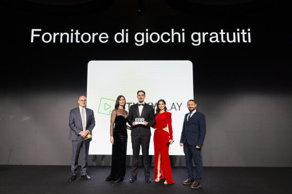 Premiazione di Key2 per StickyPlay agli EGR Italy Awards 2026 nella categoria Freeplay Gaming Supplier